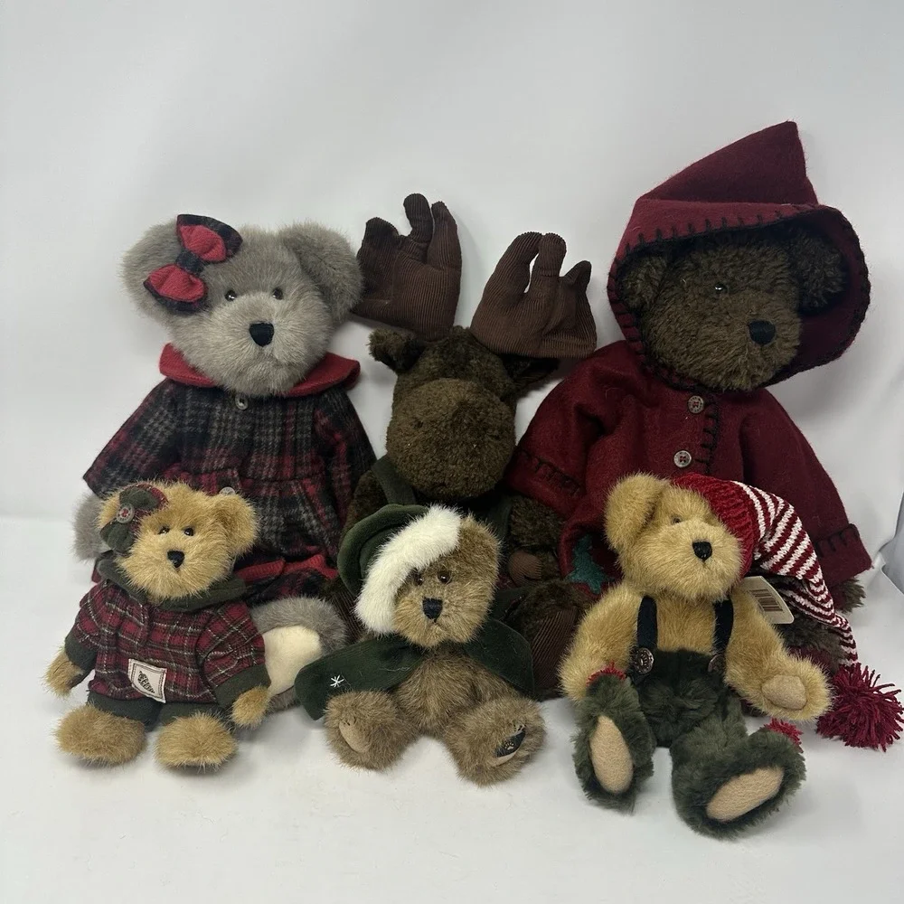 Lot of 6 Boyds Bears & Friends Christmas Plush Teddy Bears